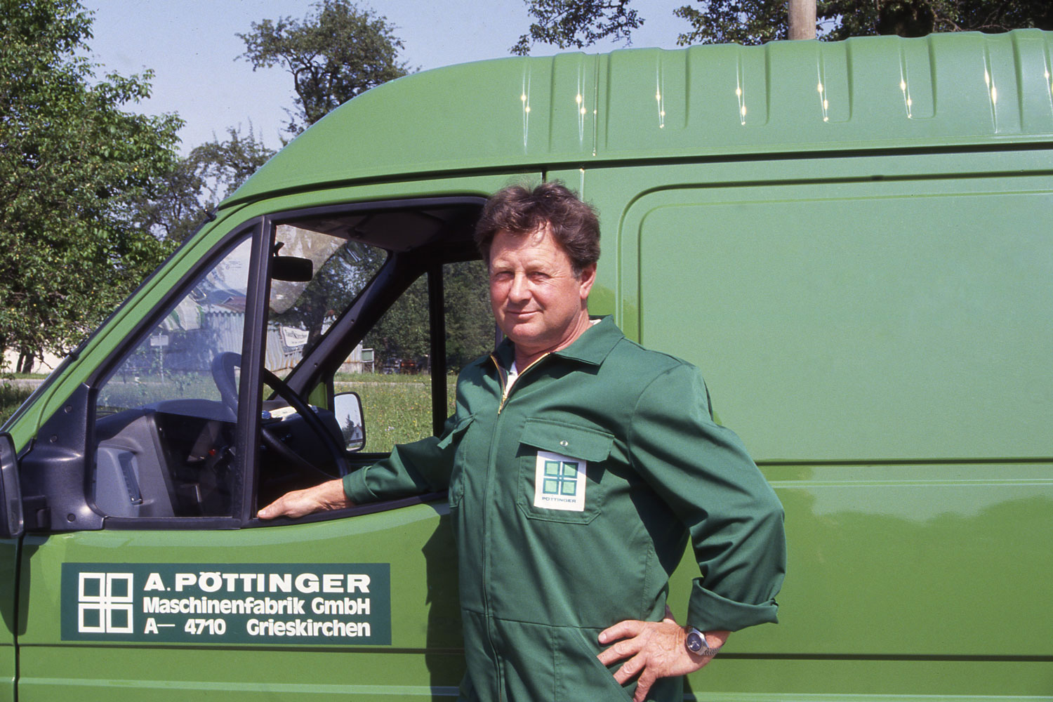 Go on green: PÖTTINGER customer services on the road.