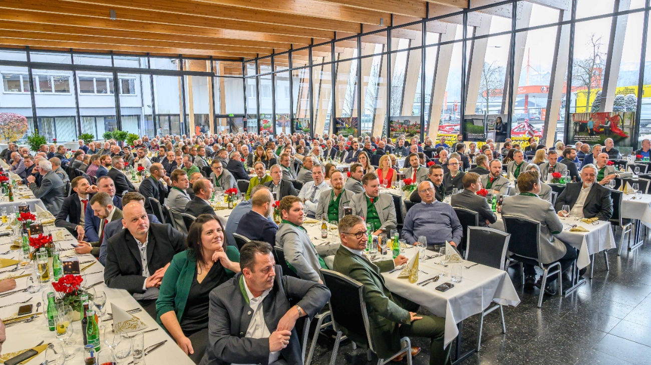 PÖTTINGER lud zur Feier für Jubilar:innen und Pensionist:innen