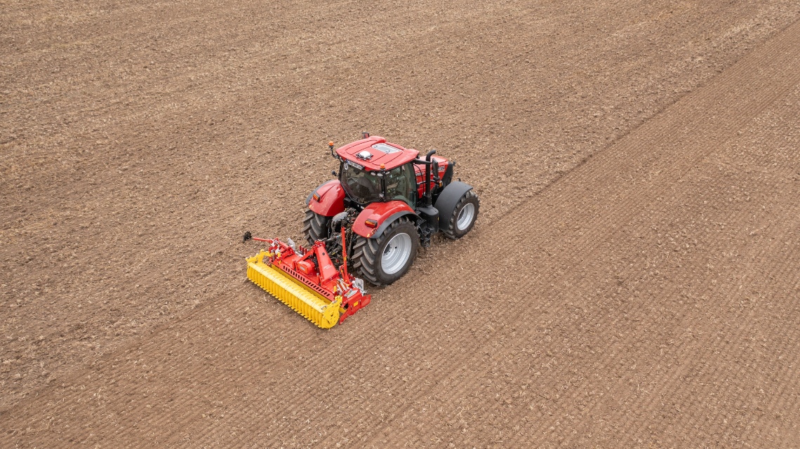 Preparing a seedbed with PÖTTINGER