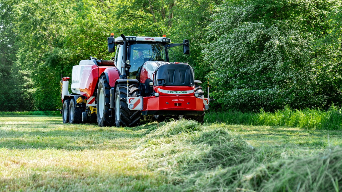 Nouveauté PÖTTINGER : la cuve d'incorporation de solution bactérienne polyvalente LIQUIDO F