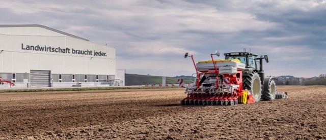 PÖTTINGER: Neue AEROSEM M Aufbausämaschine, Weltmilchtag 2026 in Gaspoltshofen, Ausbau Ersatzteil-Logistikcenter Taufkirchen, Pflug ­– Bewährte Technik, neue Videos