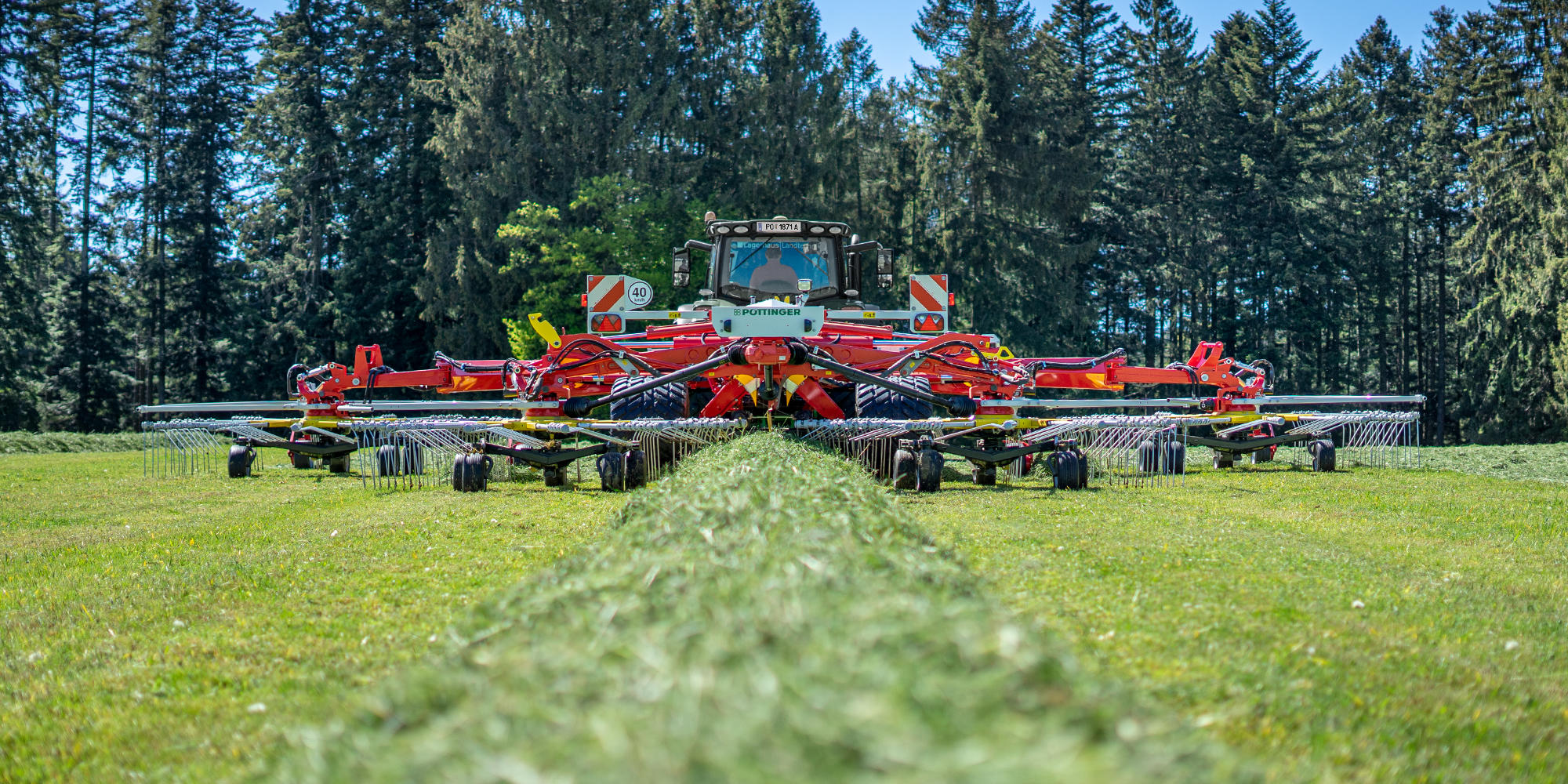TOP centre swath rakes with four rotors
